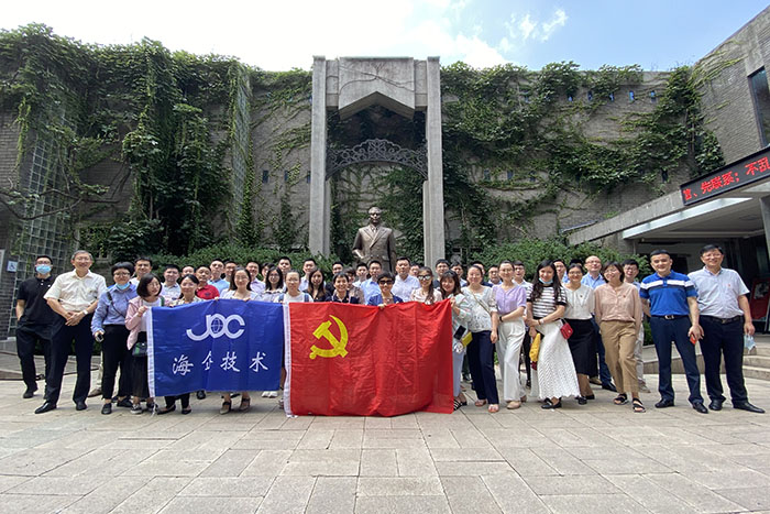 走进梅园新村纪念馆　感受伟人风范